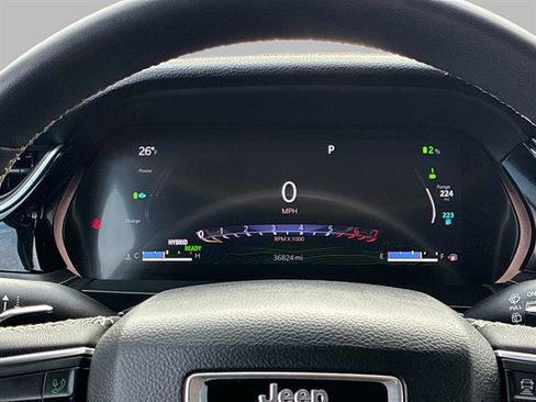 Used 2023 Jeep Grand Cherokee 4xe w/ Luxury Tech Group II image 28