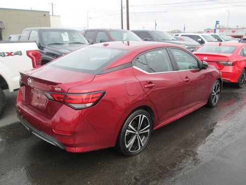 Used 2022 Nissan Sentra SR image 3