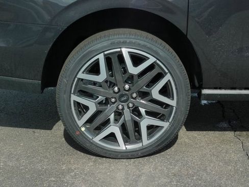 New 2026 Ford Expedition Max Platinum AWD/4WD image 11