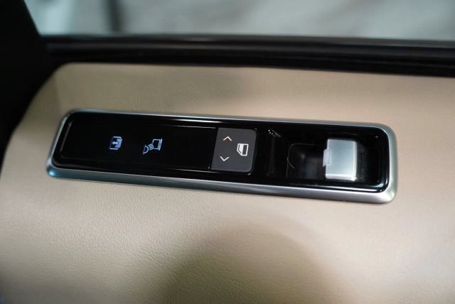Used 2021 Land Rover Range Rover HSE AWD/4WD image 55