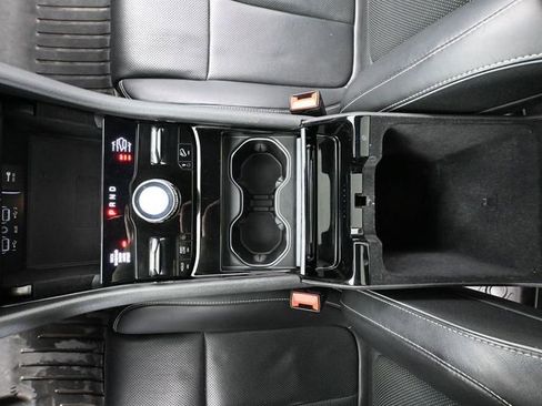 Used 2022 Jeep Grand Cherokee L Overland w/ Advanced Protech Group III image 42