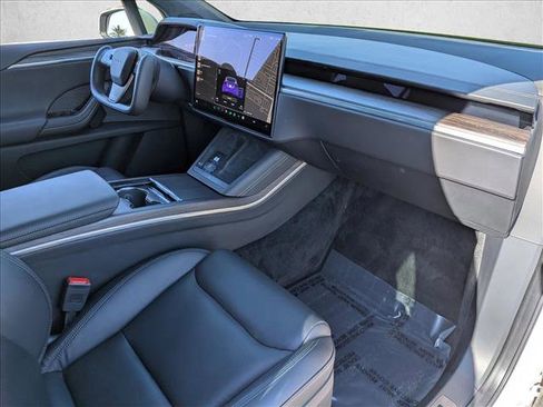 Used 2023 Tesla Model X image 22