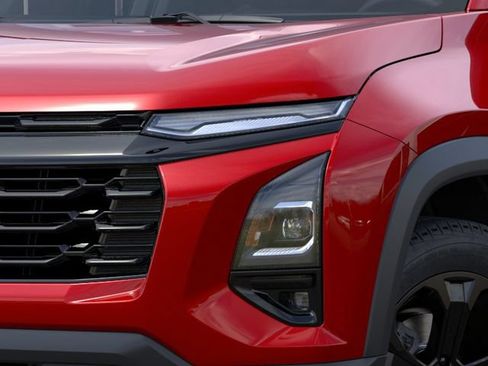 New 2027 Chevrolet Equinox LT w/ Convenience Package II FWD image 10