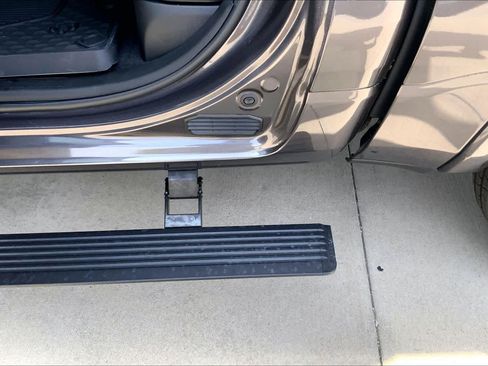 New 2026 RAM 1500 Laramie w/ Night Edition AWD/4WD image 17