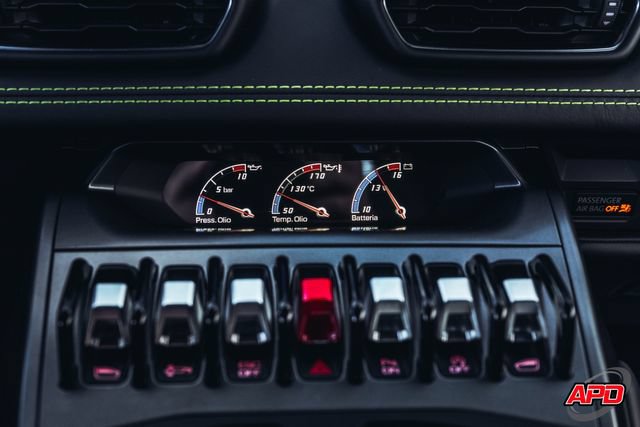 Used 2019 Lamborghini Huracan LP 580-2 RWD image 16