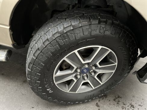 Used 2013 Ford F150 XLT w/ Luxury Equipment Group AWD/4WD image 11