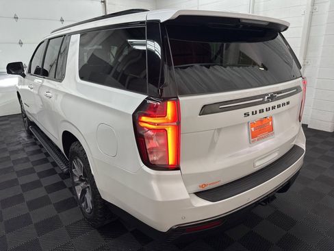 Used 2022 Chevrolet Suburban Z71 w/ Z71 Off-Road Package image 7
