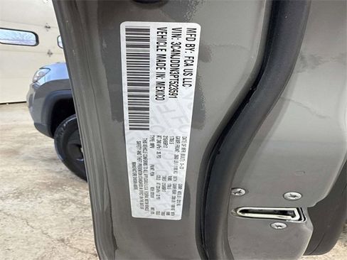 Used 2023 Jeep Compass Trailhawk image 22