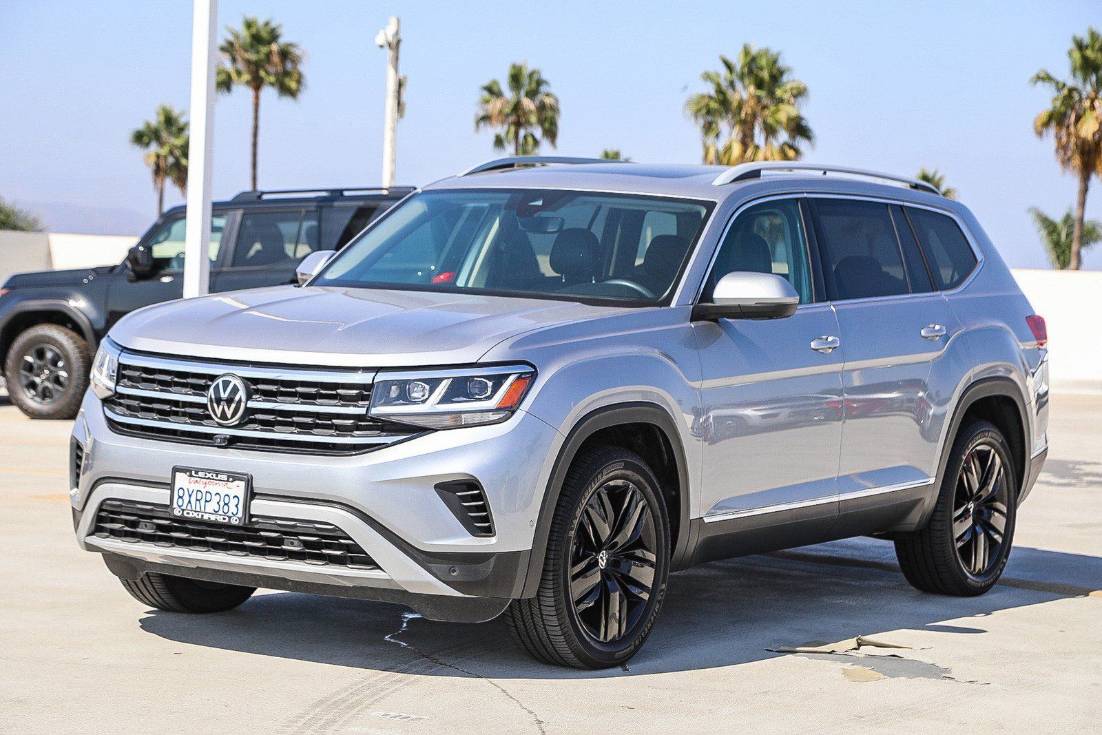 Used 2021 Volkswagen Atlas SEL Premium AWD/4WD image 3
