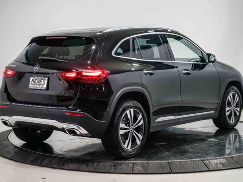 Used 2026 Mercedes-Benz GLA 250 image 4