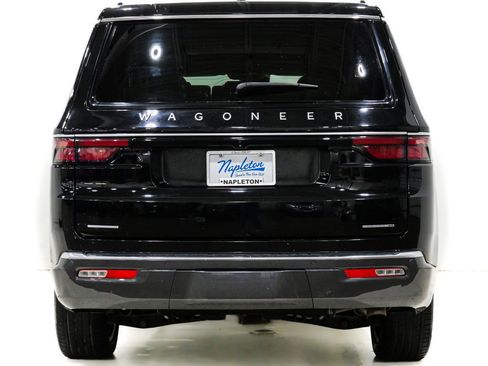Used 2022 Jeep Wagoneer Series III w/ Premium Group I image 7