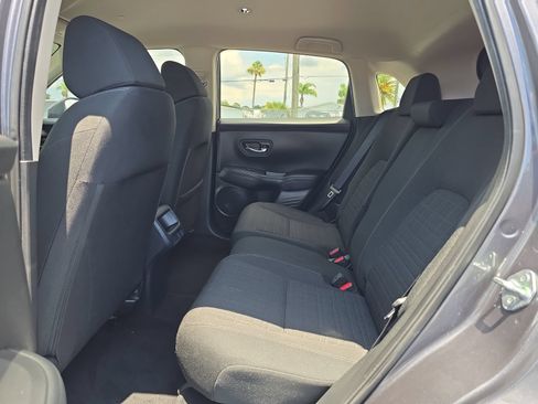 Used 2023 Honda HR-V LX image 13