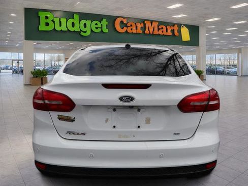Used 2016 Ford Focus SE w/ Equipment Group 201A FWD image 7