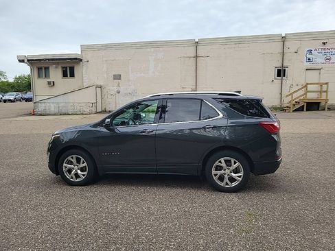 Used 2018 Chevrolet Equinox LT w/ Sun & Infotainment Package AWD/4WD image 24