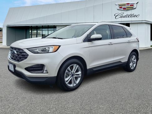 Used 2019 Ford Edge SEL w/ Equipment Group 201A image 3