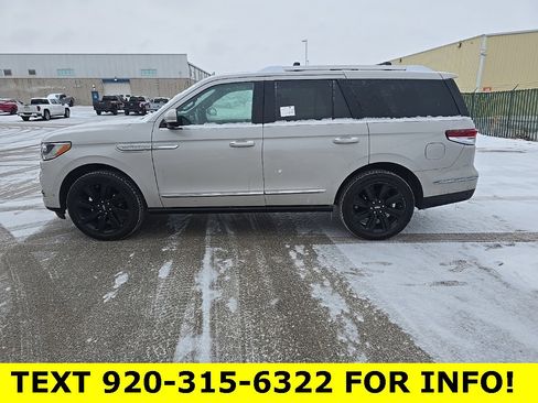 Used 2024 Lincoln Navigator Reserve w/ Equipment Group 201A image 3