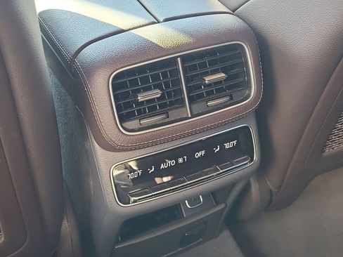 Used 2020 Mercedes-Benz GLE 350 4MATIC image 25