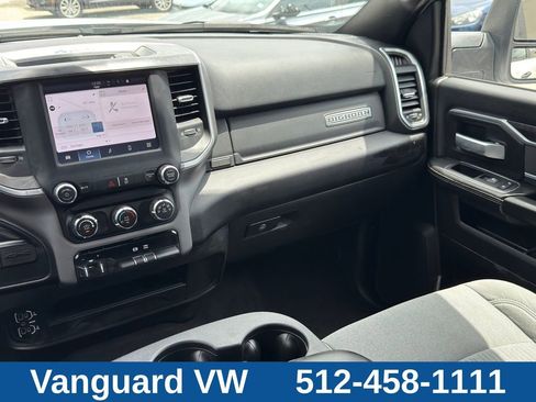 Used 2024 RAM 2500 Big Horn AWD/4WD image 32