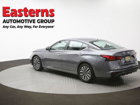 Used 2024 Nissan Altima 2.5 SV FWD image 63
