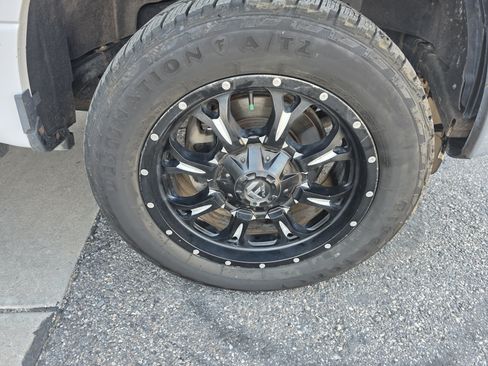 Used 2015 Ford F150 XLT w/ Equipment Group 301A Mid AWD/4WD image 10