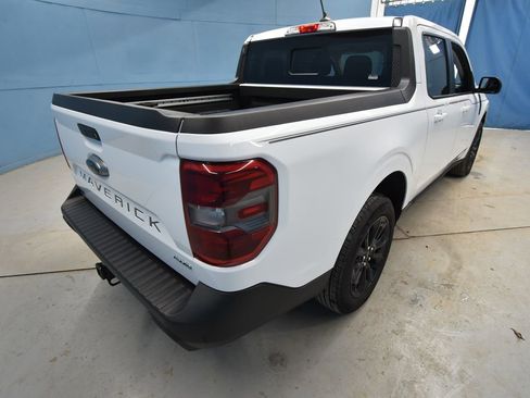 Used 2024 Ford Maverick Lariat w/ Black Appearance Package image 35