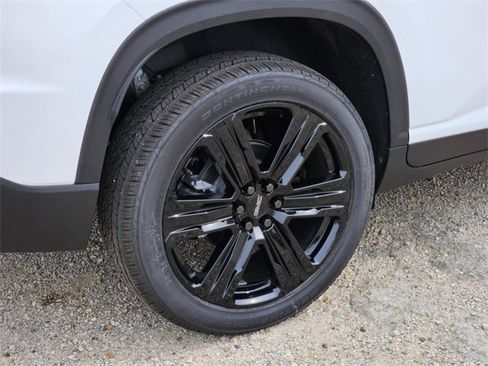 New 2025 GMC Acadia Elevation w/ Black Edition image 5