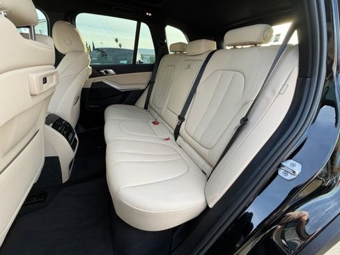 Used 2022 BMW X5 sDrive40i w/ Parking Assistance Package RWD image 13