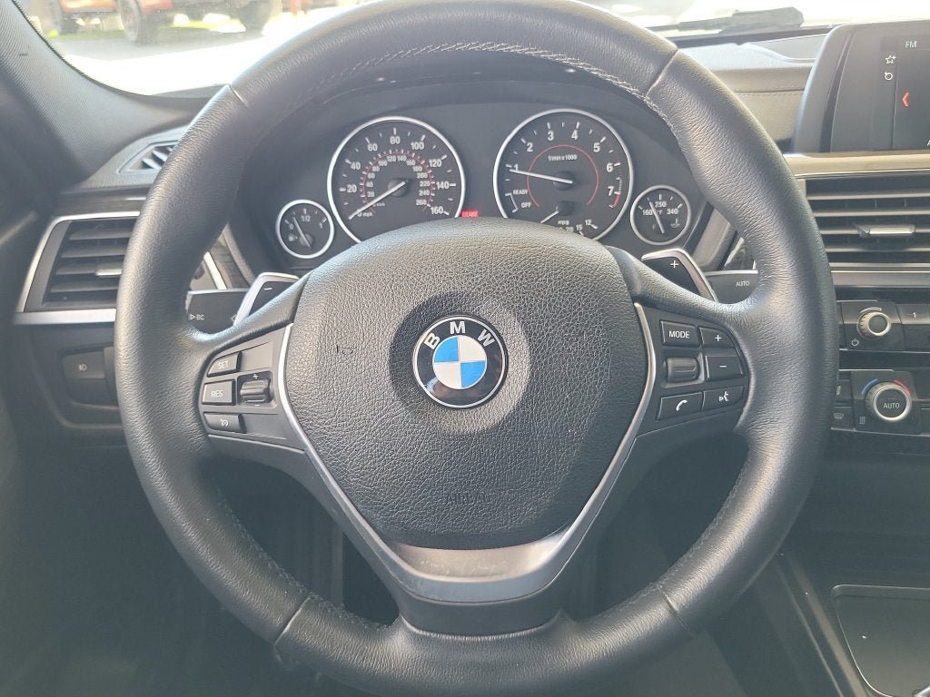 Used 2018 BMW 330i xDrive Sedan AWD/4WD image 23