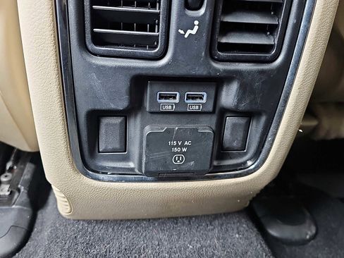 Used 2020 Jeep Grand Cherokee Limited image 11