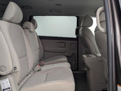 Used 2016 Kia Sedona LX w/ Option Group 020 image 18