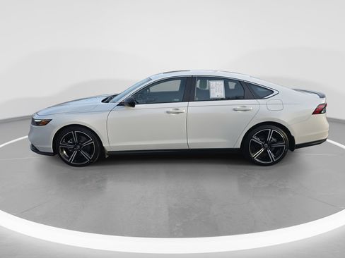 Used 2023 Honda Accord Sport image 8