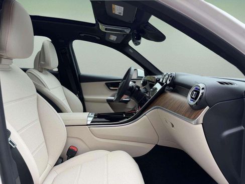 Certified 2026 Mercedes-Benz GLC 300 4MATIC image 29
