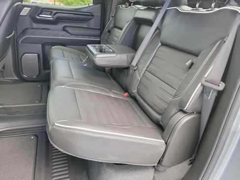 Used 2025 GMC Sierra 1500 AT4X image 15