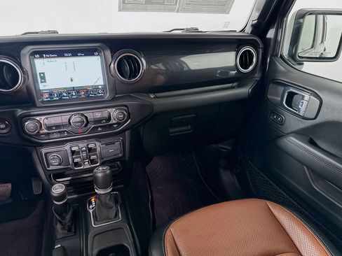 Used 2021 Jeep Wrangler Unlimited Sahara AWD/4WD image 23