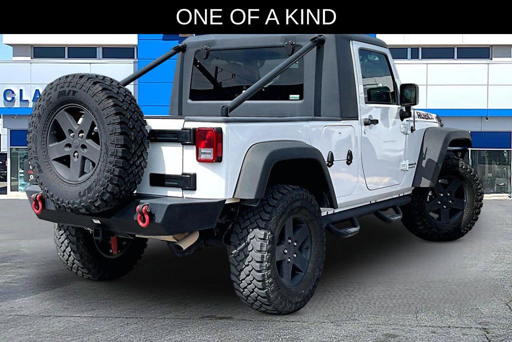Used 2017 Jeep Wrangler Unlimited Rubicon w/ Connectivity Group AWD/4WD image 17