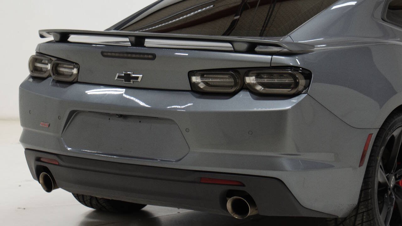 Used 2022 Chevrolet Camaro SS RWD image 13