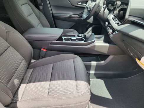 New 2026 Chevrolet Equinox LT FWD image 12