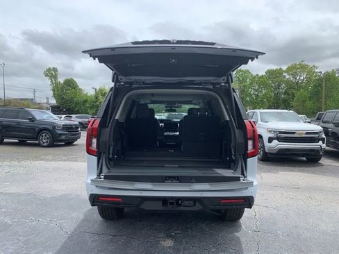 New 2025 Ford Expedition Active RWD image 9