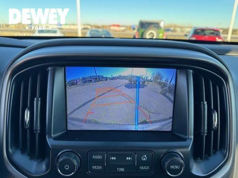 Used 2016 Chevrolet Colorado Z71 image 17