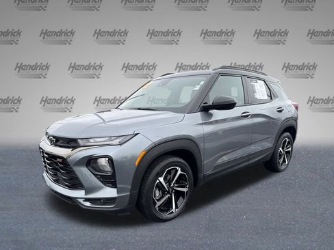 Certified 2022 Chevrolet TrailBlazer RS w/ Driver Confidence Package image 5