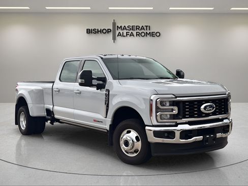 Used 2026 Ford F350 Lariat w/ Lariat Ultimate Package AWD/4WD image 1