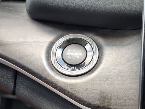 Used 2023 Jeep Grand Cherokee 4WD 4xe w/ Luxury Tech Group II image 28