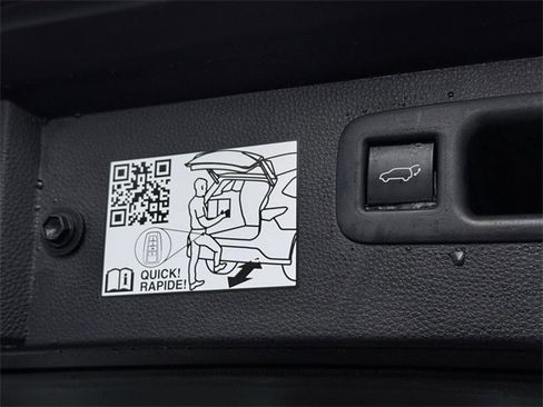 Certified 2022 Toyota Highlander Limited image 19