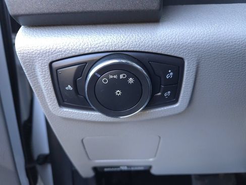 Used 2017 Ford F250 XL w/ Power Equipment Group AWD/4WD image 20