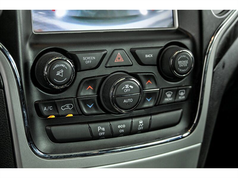 Used 2015 Jeep Grand Cherokee Altitude AWD/4WD image 26