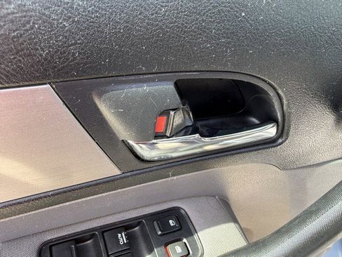 Used 2010 Honda CR-V LX image 13