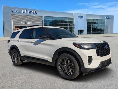 New 2026 Ford Explorer ST w/ Sun And Sound Package