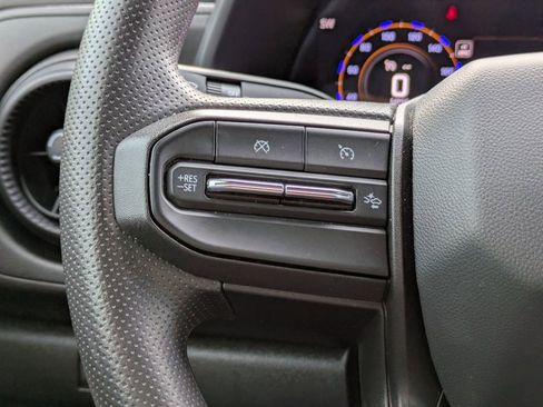 Certified 2024 Chevrolet Colorado Trail Boss w/ Technology Package image 26