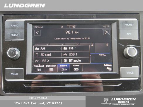 Used 2020 Volkswagen Tiguan S image 20