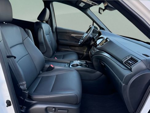 Used 2023 Honda Passport EX-L image 28